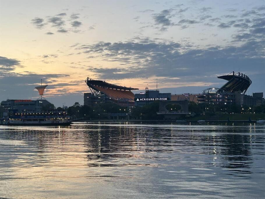 Sweeping Stadium Views Wonderfully Located 24-7 Parking Gym Lounge Pittsburgh Exteriör bild