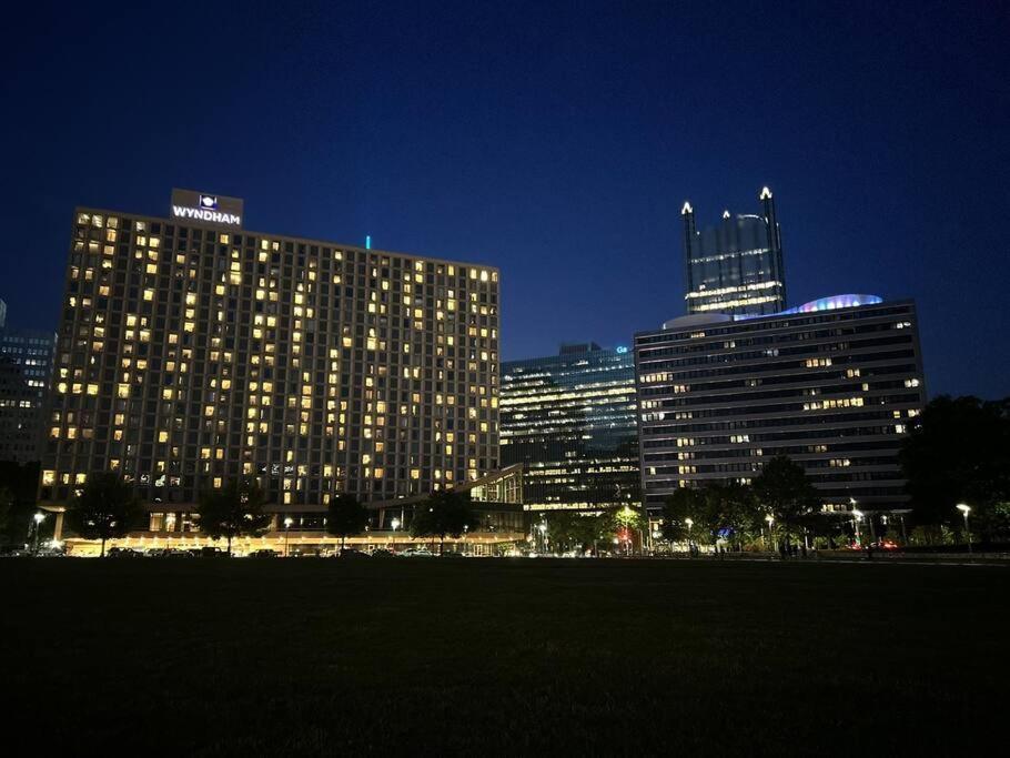 Sweeping Stadium Views Wonderfully Located 24-7 Parking Gym Lounge Pittsburgh Exteriör bild